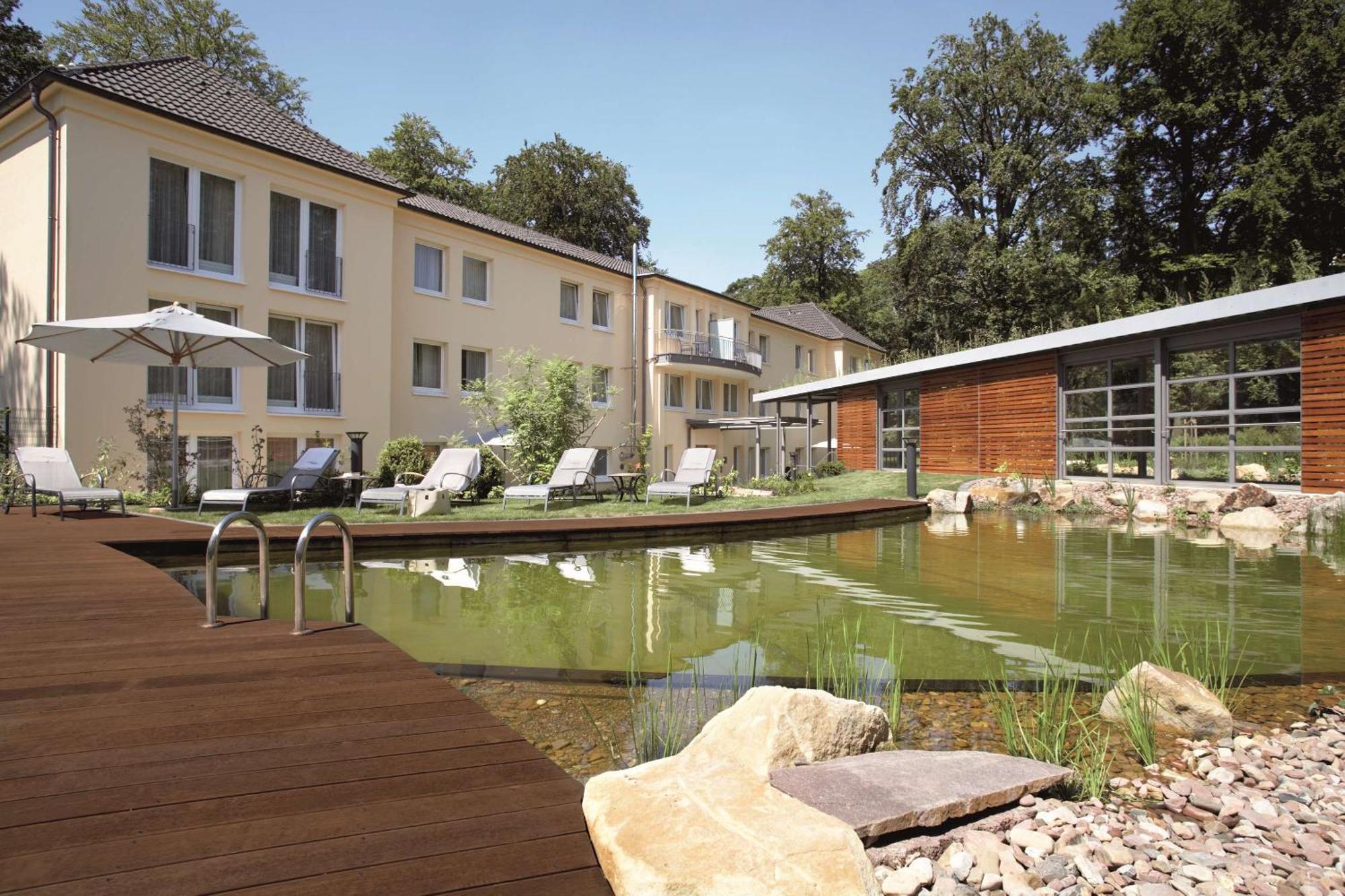 Western Premier Park & 4*